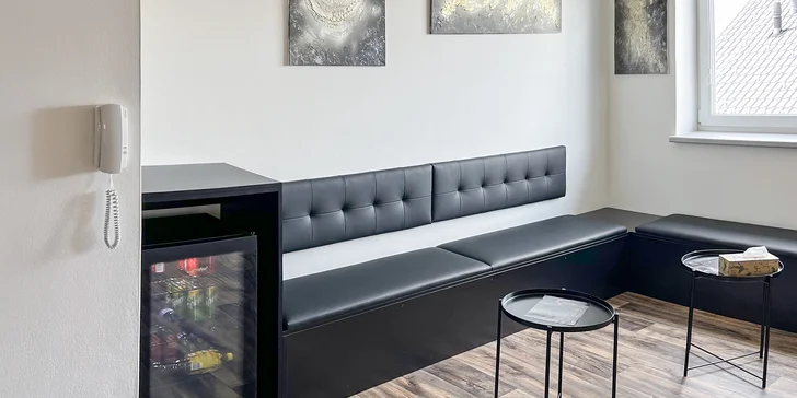 Kadeřnický servis pro všechny délky vlasů: střih, melír a styling v salonu v Opavě