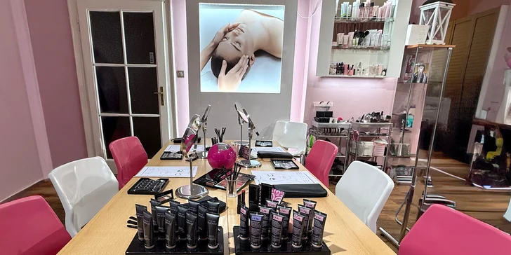 Základní kurz líčení pro 1 či 2 osoby i s balíčkem produktů Mary Kay v hodnotě 500 Kč