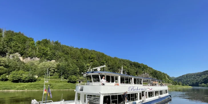 Autobusem z Prahy do historických Drážďan, odpolední plavba lodí do Pirny, oběd, živá hudba a průvodce po celý den