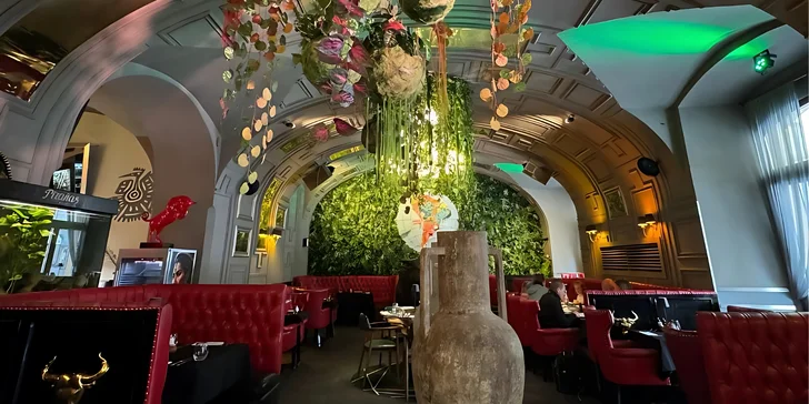 Jihoamerické Churrasco Rodízio připravené na ohni pro 2 osoby v restauraci La Casa Latina