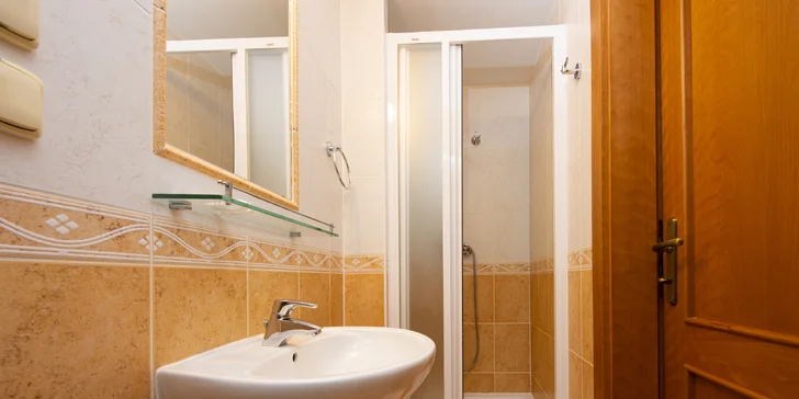 Dovolená pod Tatrami vč. snídaní a slevy do wellness či aquaparku