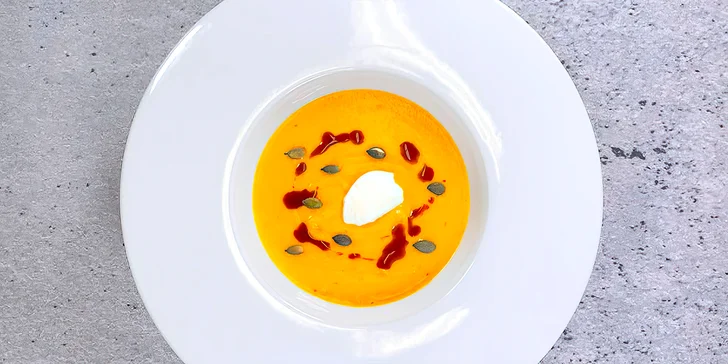 Romantické 6chodové menu u plumlovské přehrady: líčka, burger, dýňový krém i daňčí paštika
