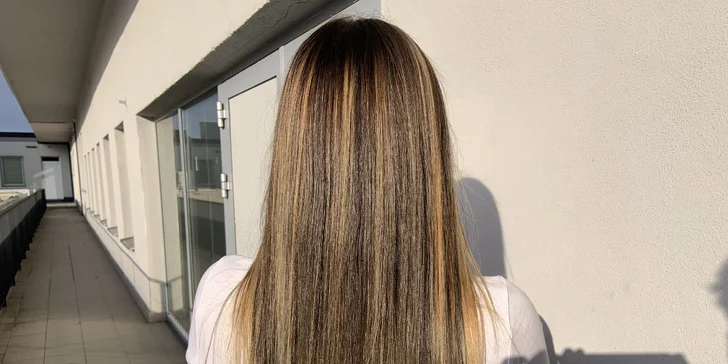 Kadeřnické balíčky pro všechny délky: střih, melír i balayage
