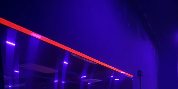 Adrenalin a zábava až pro 8 hráčů: laser game v pardubické aréně vč. nápojů a popcornu
