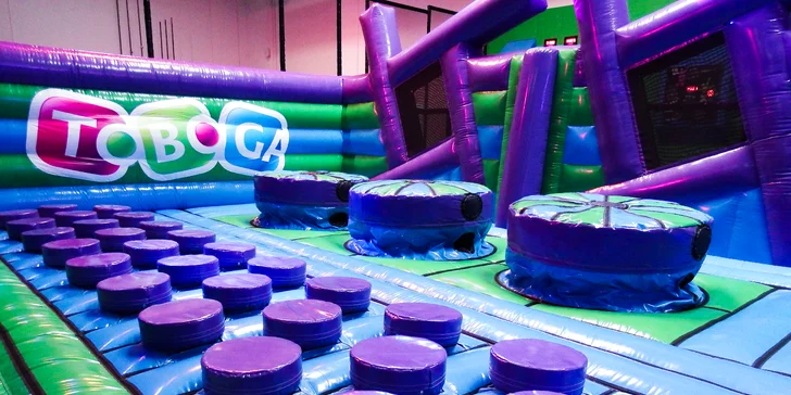 Vstup na 60 minut do trampolínového světa Toboga AirJump! v Brně