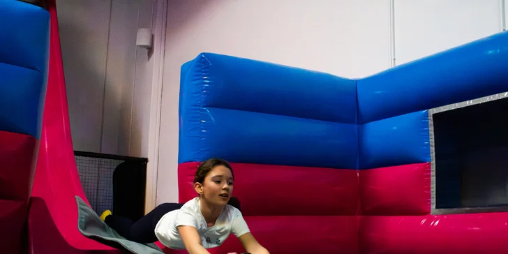 Vstup na 60 minut do trampolínového světa Toboga AirJump! v Brně