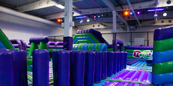 Vstup na 60 minut do trampolínového světa Toboga AirJump! v Brně