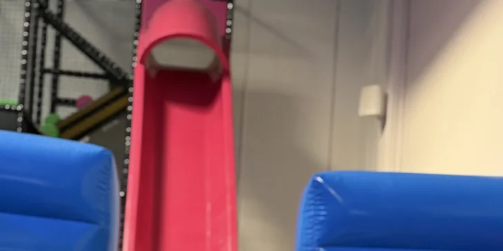 Vstup na 60 minut do trampolínového světa Toboga AirJump! v Brně