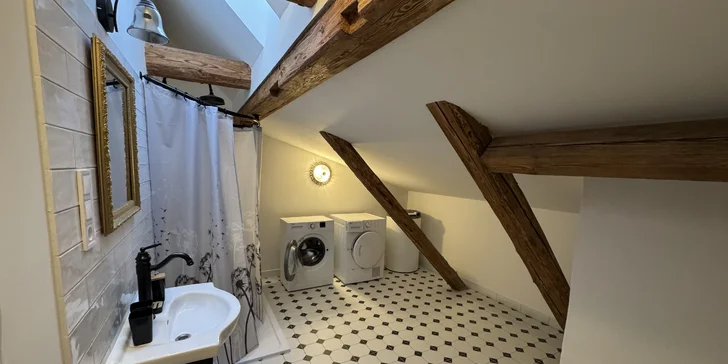Pobyt na zámku Bystřice nad Úhlavou: vybavené apartmány až pro 8 osob