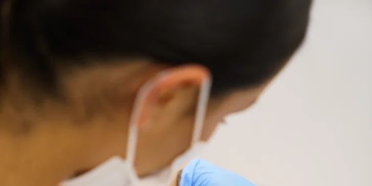 Ordinační bělení zubů LED lampou Philips Zoom s možností dentální hygieny