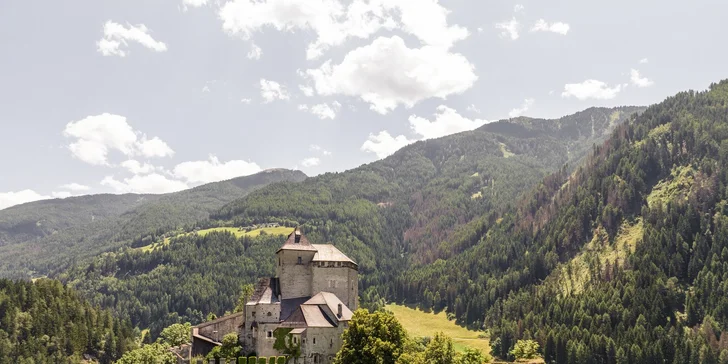 Italské Alpy: 4* hotel v srdci Vipitena s nádherným wellness a polopenzí, karta výhod