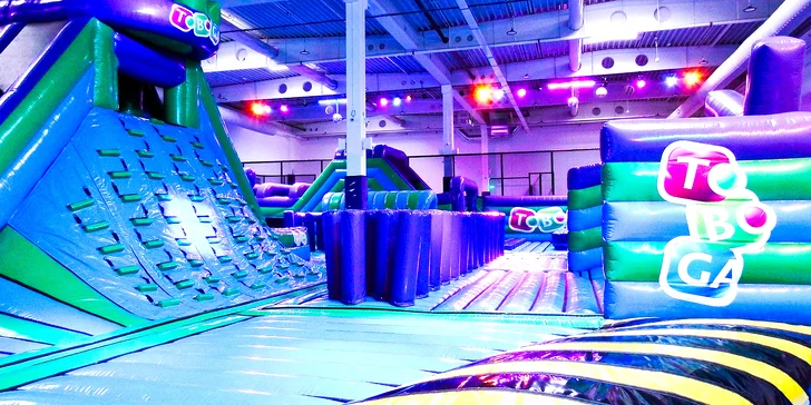 Vstup na 60 minut do trampolínového světa Toboga AirJump! v Brně