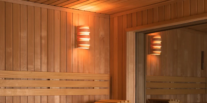 4* hotel v centru Drážďan: snídaně v ceně, dítě do 11,9 let zdarma, možnost wellness