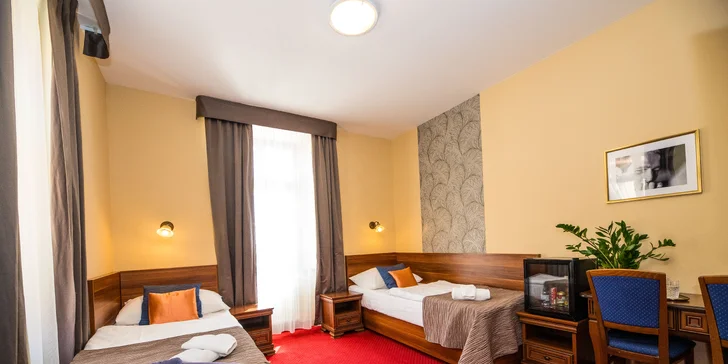 Pobyt ve 4* hotelu ve Slaném se snídaní i romantika se slavnostní večeří a wellness