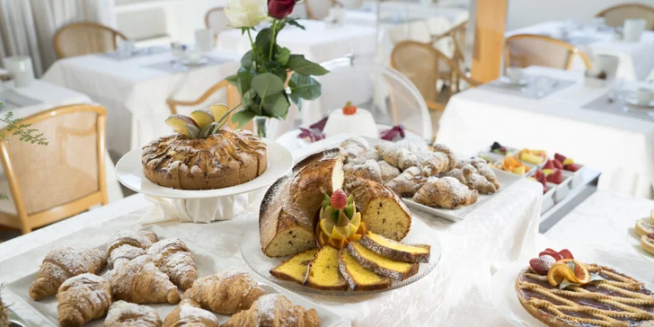 Dovolená v italském Rimini: 4* hotel u pláže, strava, wellness i miniklub