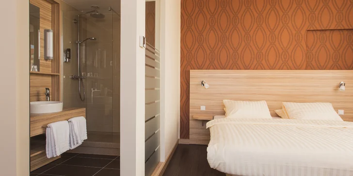 Komfortní hotel v samém centru historických Drážďan se snídaní pro 2 osoby