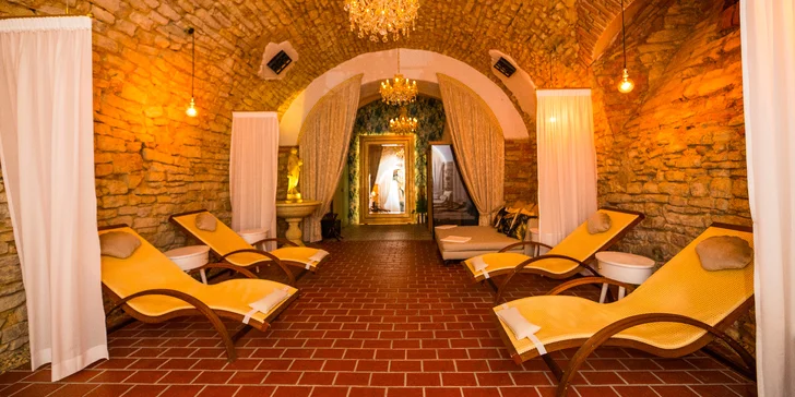 Pobyt ve 4* hotelu ve Slaném se snídaní i romantika se slavnostní večeří a wellness