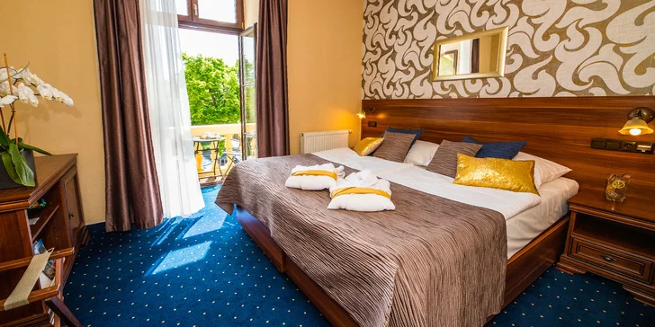 Pobyt ve 4* hotelu ve Slaném se snídaní i romantika se slavnostní večeří a wellness