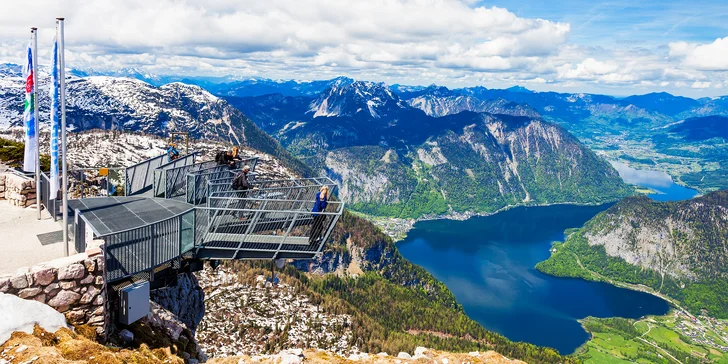 Třídenní zájezd k rakouským jezerům a na Dachstein: ubytování s polopenzí, bus, průvodce
