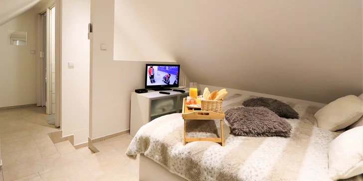 Pobyt v jihomoravském sklípku: mezonetový apartmán až pro 6 osob s venkovní vířivkou a grilem