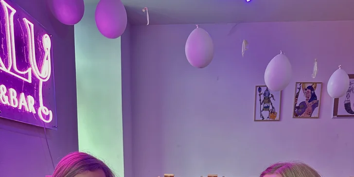 Malování s vínem pro jednoho, pár i partu přátel vč. plátna a pomůcek