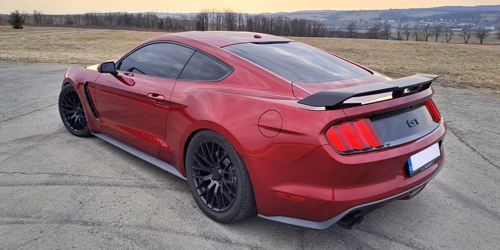Pronájem ikonického amerického vozu Ford Mustang GT 500: na 6, 12, 24 i 48 hodin