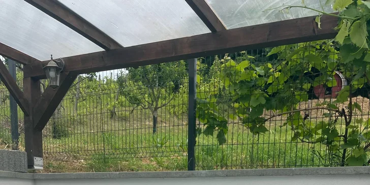 Pobyt v jihomoravském sklípku: mezonetový apartmán až pro 6 osob s venkovní vířivkou a grilem