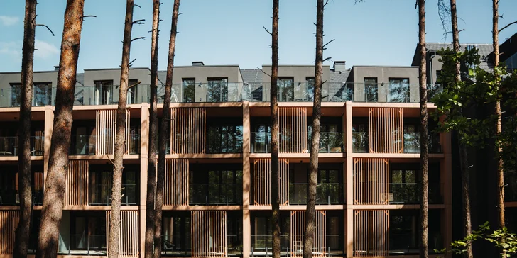Nové apartmány u Baltu 15 min. od pláže: snídaně, bazény, vířivky a sauna
