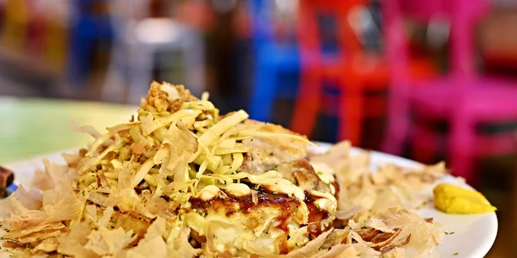 Autentické japonské menu v tradiční hospodě: rybí vývar, okonomiyaki i nápoj