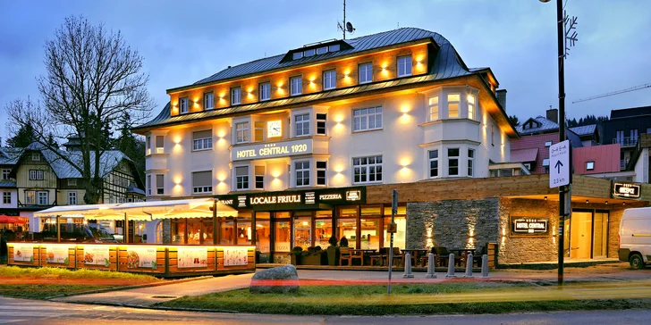 Pobyt v historickém hotelu v centru Špindlerova Mlýna se snídaní či polopenzí