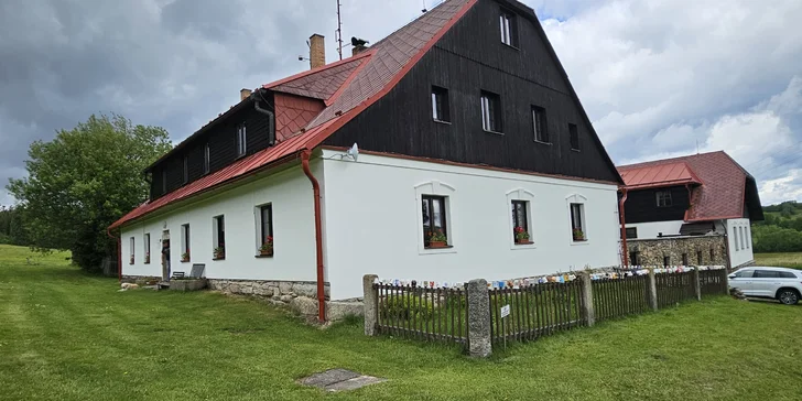 Šumavský sen: statek z 19. století uprostřed přírody kousek od Zadova, snídaně v ceně