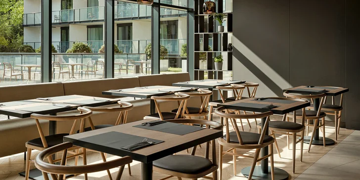Radisson Resort Kolobrzeg****: wellness a infinity bazén, snídaně či polopenze, herna pro děti