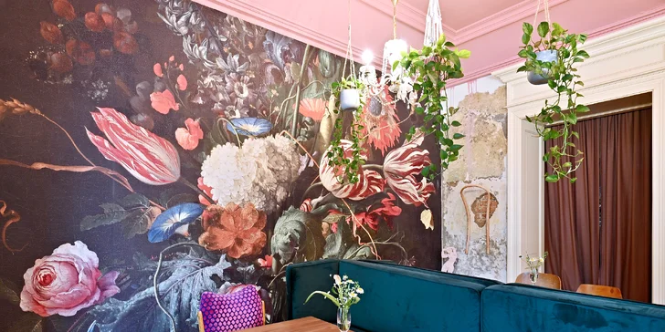 Snídaňové menu v Corner Stories: všední dny a víkendy, nápoje, vajíčka i lívance