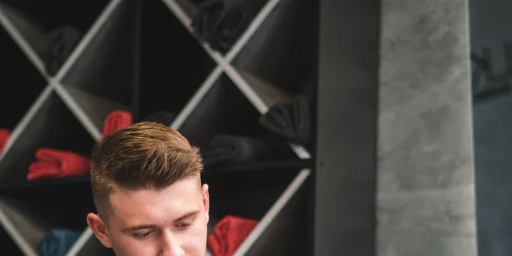 Pánský střih i s úpravou vousů nebo VIP balíček vč. masky, masáže a kávy
