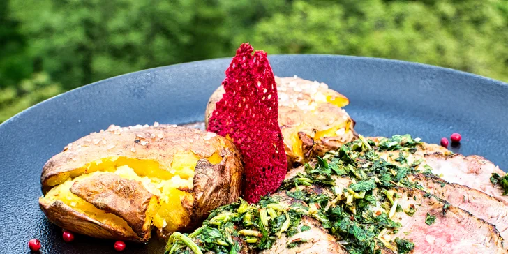 Rajská pohoda na Náchodsku: wellness, snídaně a romantická večeře