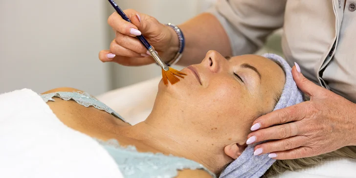 Hluboká relaxace a péče o pokožku: konopná, čokoládová i anti-age masáž, kosmetické ošetření