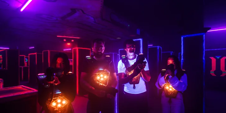 Akce a zábava: laser game pro 1–10 osob v moderní pražské aréně vč. možnosti mít arénu pro sebe