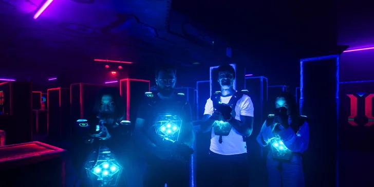 Akce a zábava: laser game pro 1–10 osob v moderní pražské aréně vč. možnosti mít arénu pro sebe