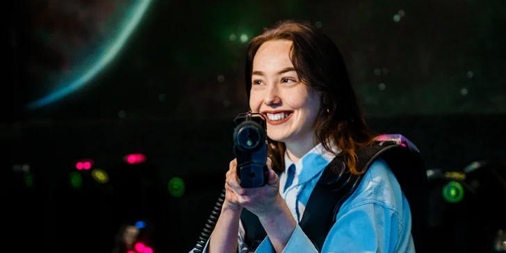 Akce a zábava: laser game pro 1–10 osob v moderní pražské aréně vč. možnosti mít arénu pro sebe