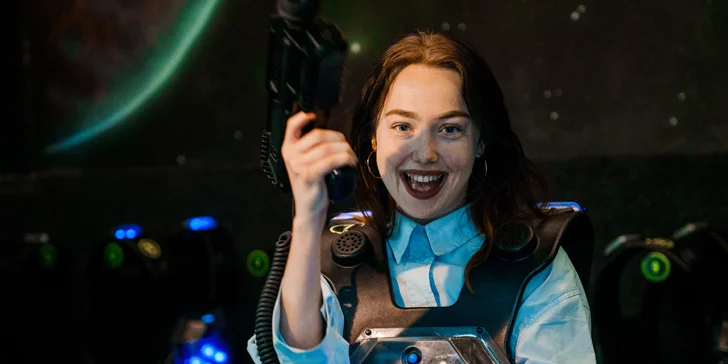 Akce a zábava: laser game pro 1–10 osob v moderní pražské aréně vč. možnosti mít arénu pro sebe
