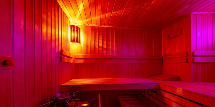 Privátní wellness pro 2 osoby: finská sauna, vířivka, prosecco i občerstvení