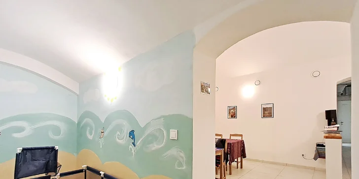 Peruánský burger nebo sendvič a hranolky s omáčkou pro 1 nebo 2 osoby