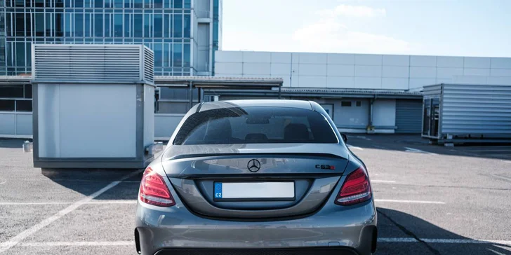 Zapůjčení Fordu Mustang, Mercedesu C63 AMG či BMW M4 na 24hod nebo celý víkend