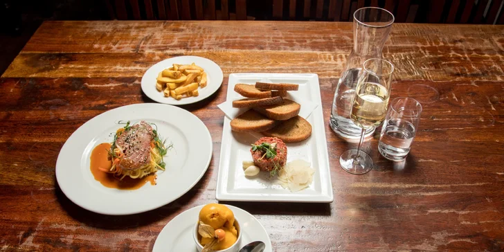 Tříchodové menu s pravou argentinskou svíčkovou nebo steakem z tuňáka a welcome drink pro dva