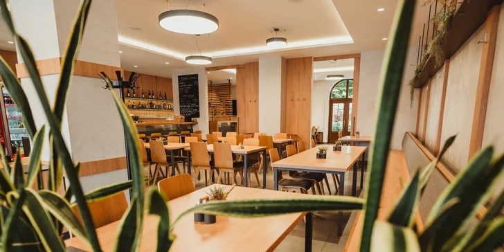 Rodinný hotel na jižní Moravě: vyhlášená restaurace, moravské víno a skvělá lokalita u jezer