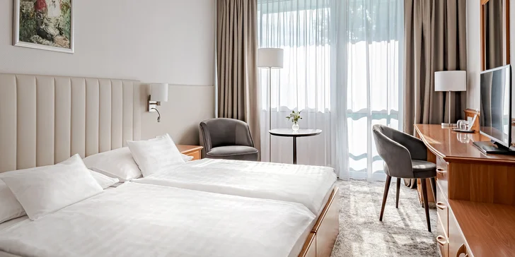 Hévíz: 4* pobyt se stravou, zážitkovými a termálními lázněmi i saunovým světem