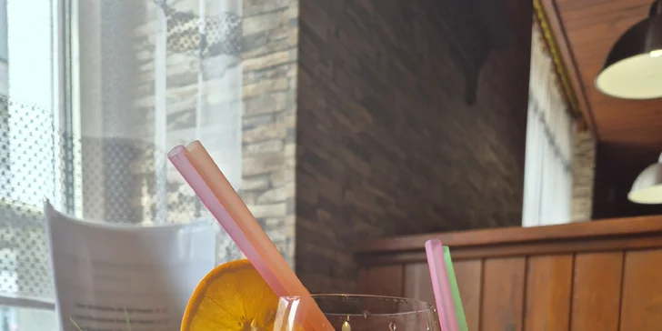 Sladké i letní osvěžení: cheesecake s kávou, Aperol či Cuba libre i palačinka