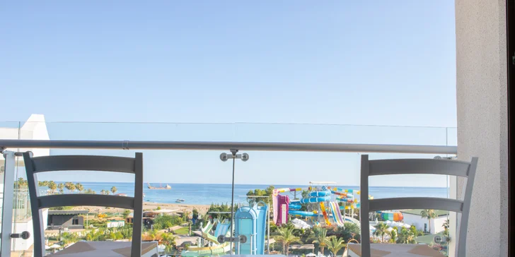 Turecko letecky: 5* resort s vlastní pláží a aquaparkem, all inclusive i animační program