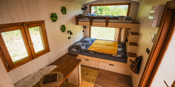 Netradiční pobyt s výhledem na Ještěd: luxusní maringotka až pro 3 osoby