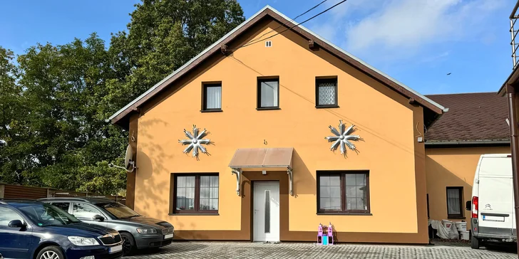 Pobyt nedaleko Karlových Varů: apartmány s kuchyňkou až pro 7 osob